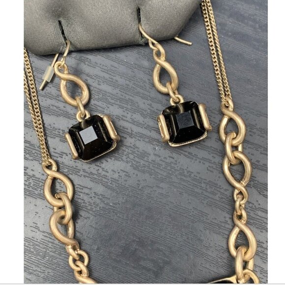 Kenneth Cole New York Gold Tone Jet Black Faceted Stones Necklace Earrings Set - Picture 3 of 15